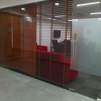 Custom mirror installation service – GS Glass Works